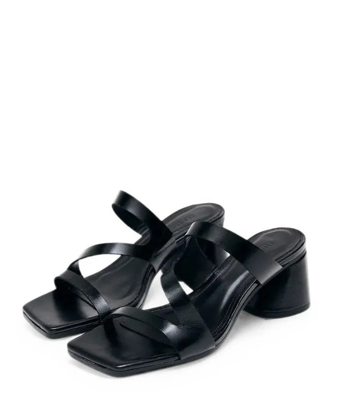 Orielle Rift Black Leather Sandals<BR/>SANDALI IN PELLE NERA ORIELLE RIFT 