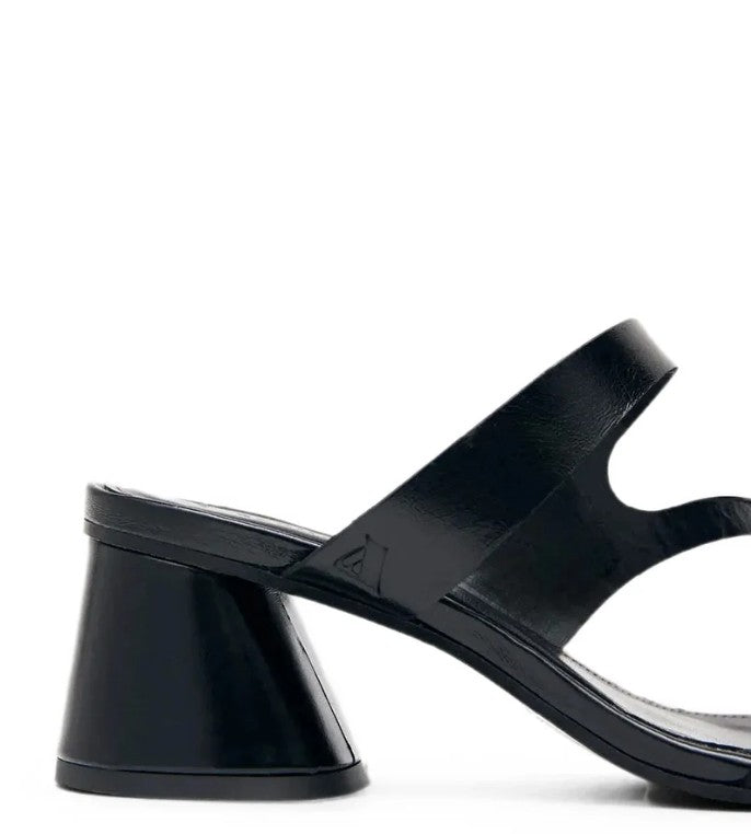 Orielle Rift Black Leather Sandals<BR/>SANDALI IN PELLE NERA ORIELLE RIFT 