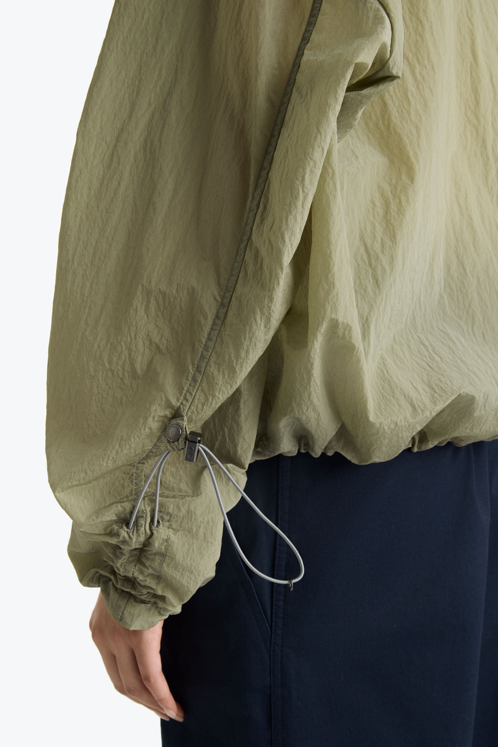 EKA - GIACCA CON CAPPUCCIO<BR/>HOODED JACKET 